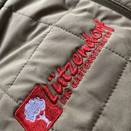 Stickerei: Steppjacke